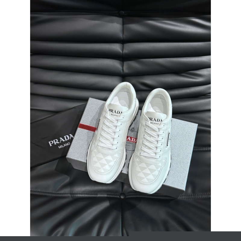Pra*a casual shoes